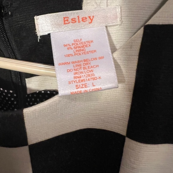NWOT Esley Sleeveless Pleated Black & White Checkerboard Mini Dress-Large (M/L) - Picture 9 of 9
